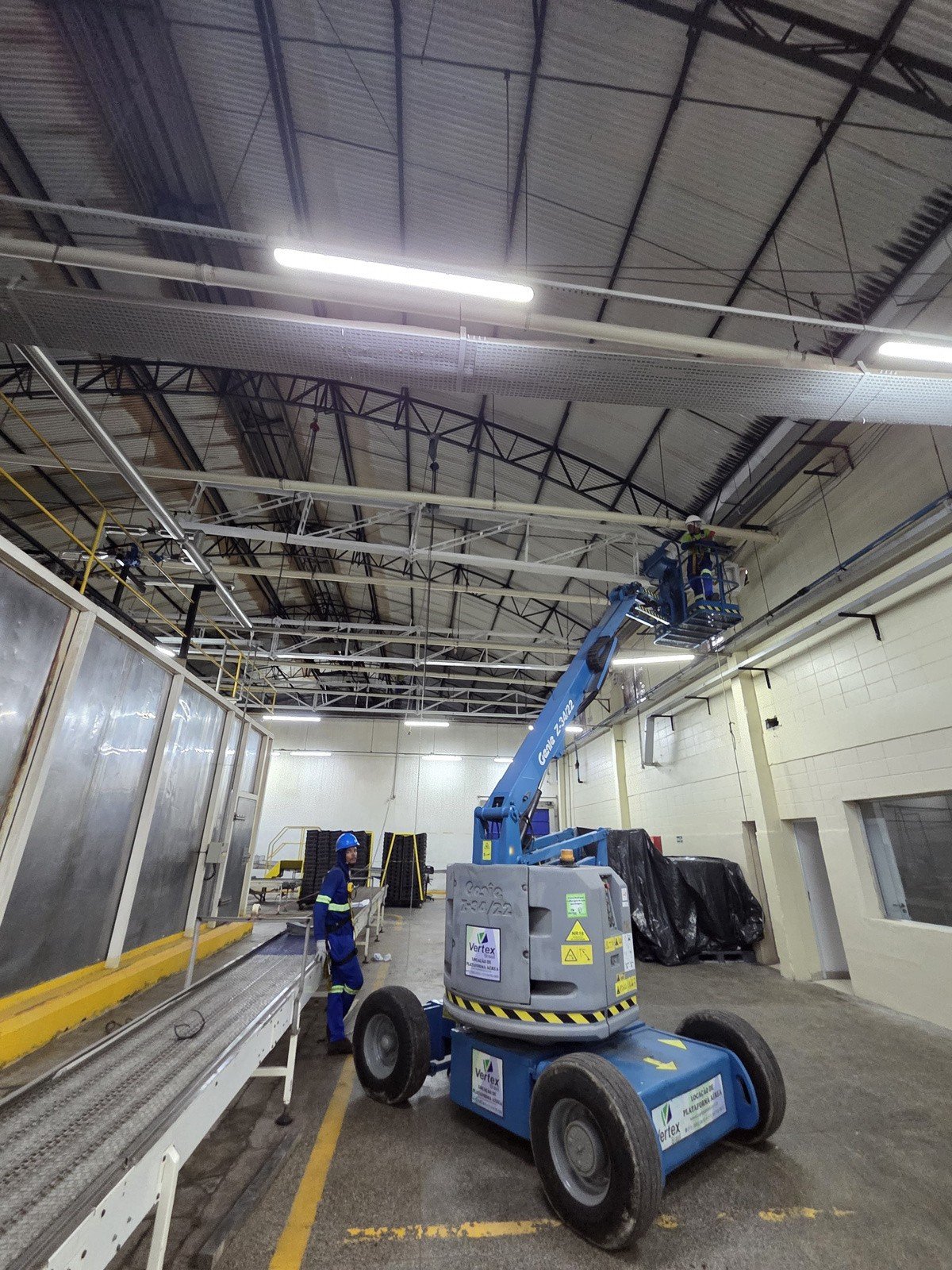 Retrofit de coberturas e estruturas: imagem da apresentação institucional