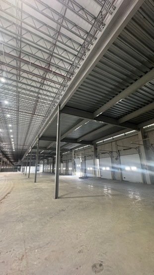 Mezaninos em steeldeck: imagem da apresentação institucional